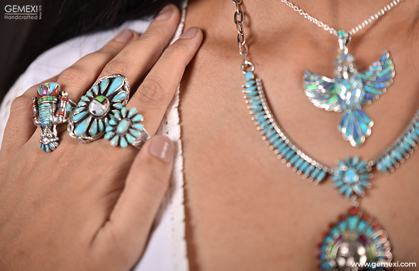 The Beauty of Turquoise: A History of Elegance in Navajo Jewelry