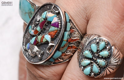 The Intricate Artistry of Native American Tribes: An Exploration of Cultural Richness and Jewelry Making