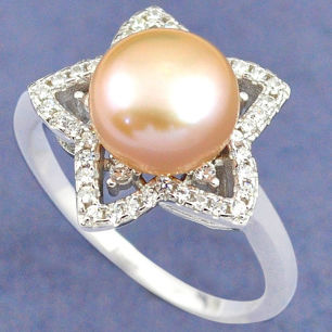 Check out a Gorgeous Collection of Pearl Jewelry