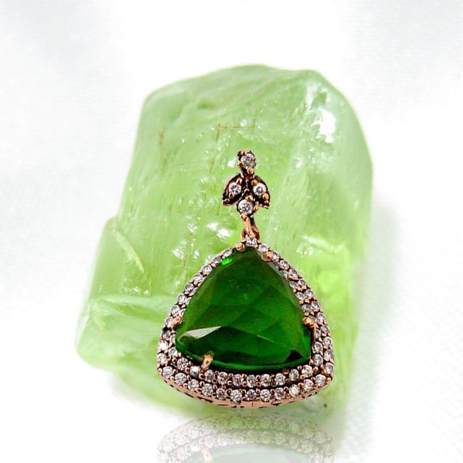 peridot august birthstone