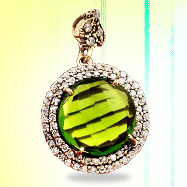 peridot pendant