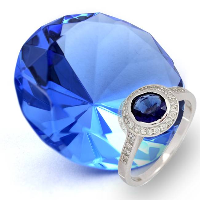 sapphire gemstone