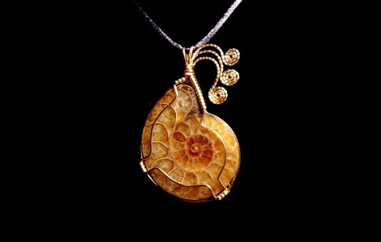 ammonite gemstone jewelry