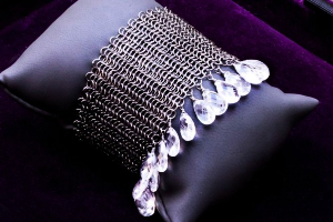 Artistry in The Designs of The Jewelers in The Paris Fashion Week