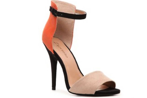Fashion Roundup – 7 In Trend Strappy Sandals