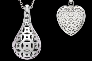 Keep Smelling Great All Day With Perfume Jewellery