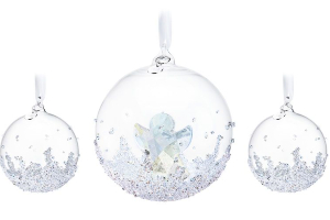Swarovski To Decorate Christmas Tree In UK
