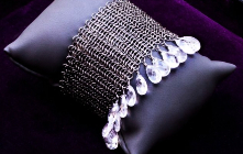 Artistry in The Designs of The Jewelers in The Paris Fashion Week