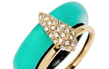 Let’s Explore Top Jewelry Store’s Hottest Stackable Rings Collection