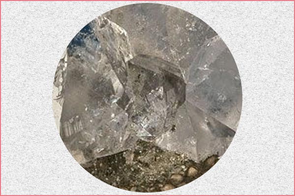 Beta Quartz - Healing Properties, Color, Power & Facts | Gemexi