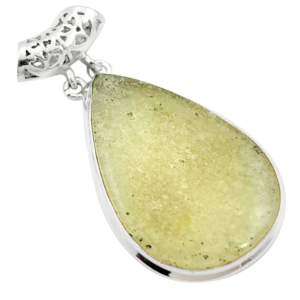 25.60cts natural libyan desert glass (gold tektite) 925 silver pendant m62761