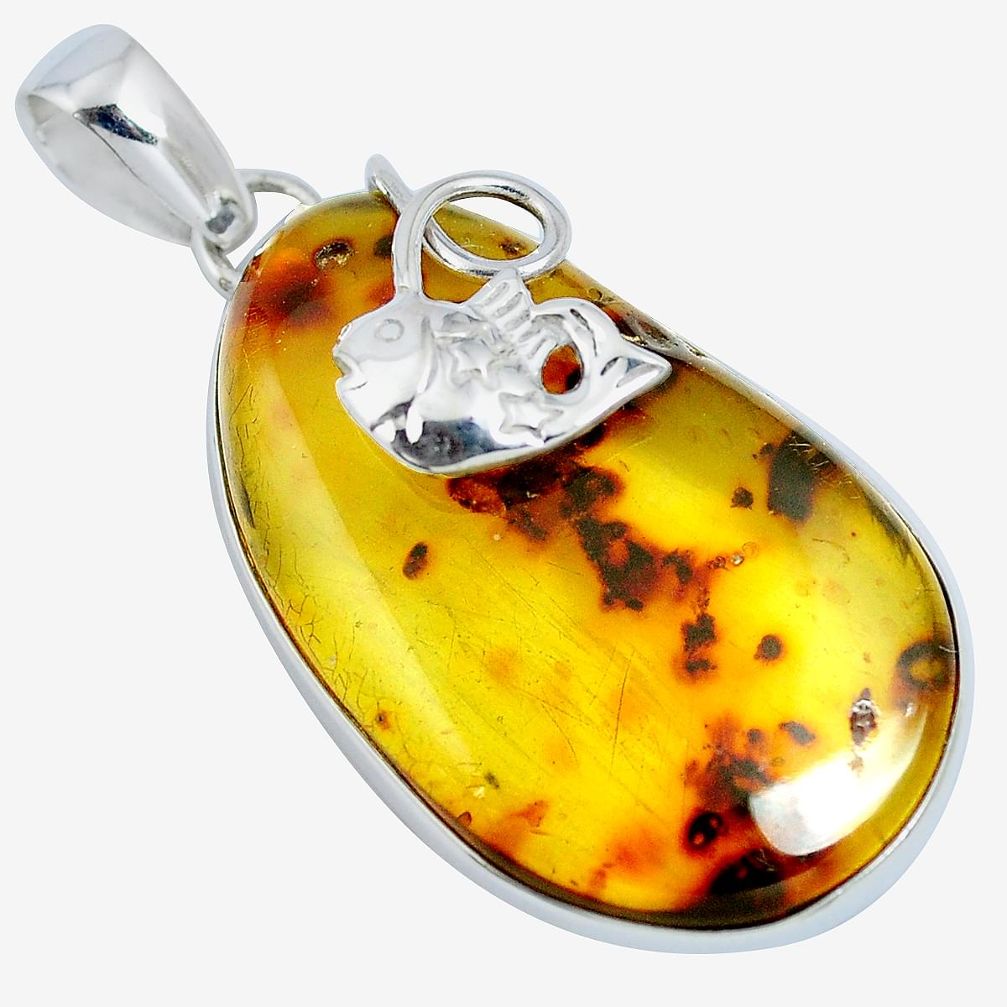Natural green amber from colombia 925 silver fish pendant m75603
