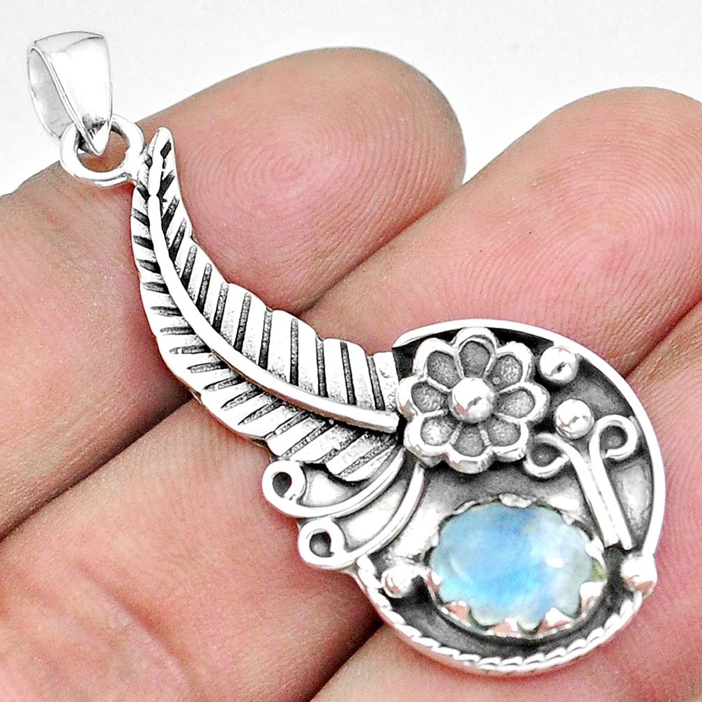 3.13cts natural rainbow moonstone 925 sterling silver flower pendant p20037