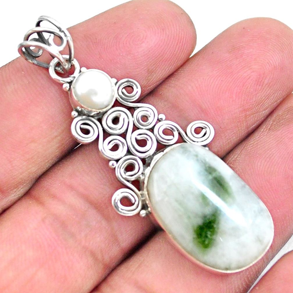 16.15cts natural green tourmaline in quartz pearl 925 silver pendant p25219