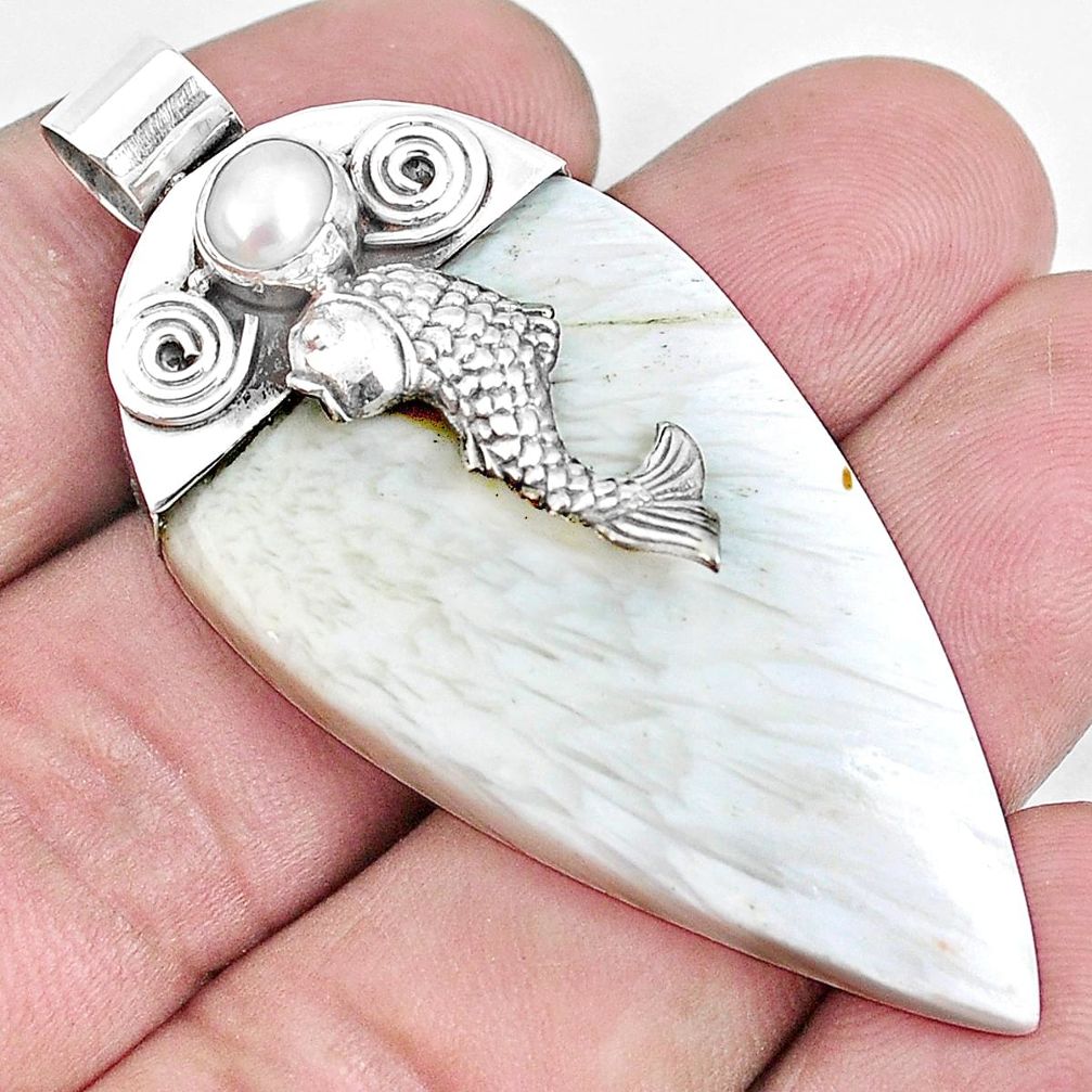 925 silver natural white scolecite high vibration crystal fish pendant p28236