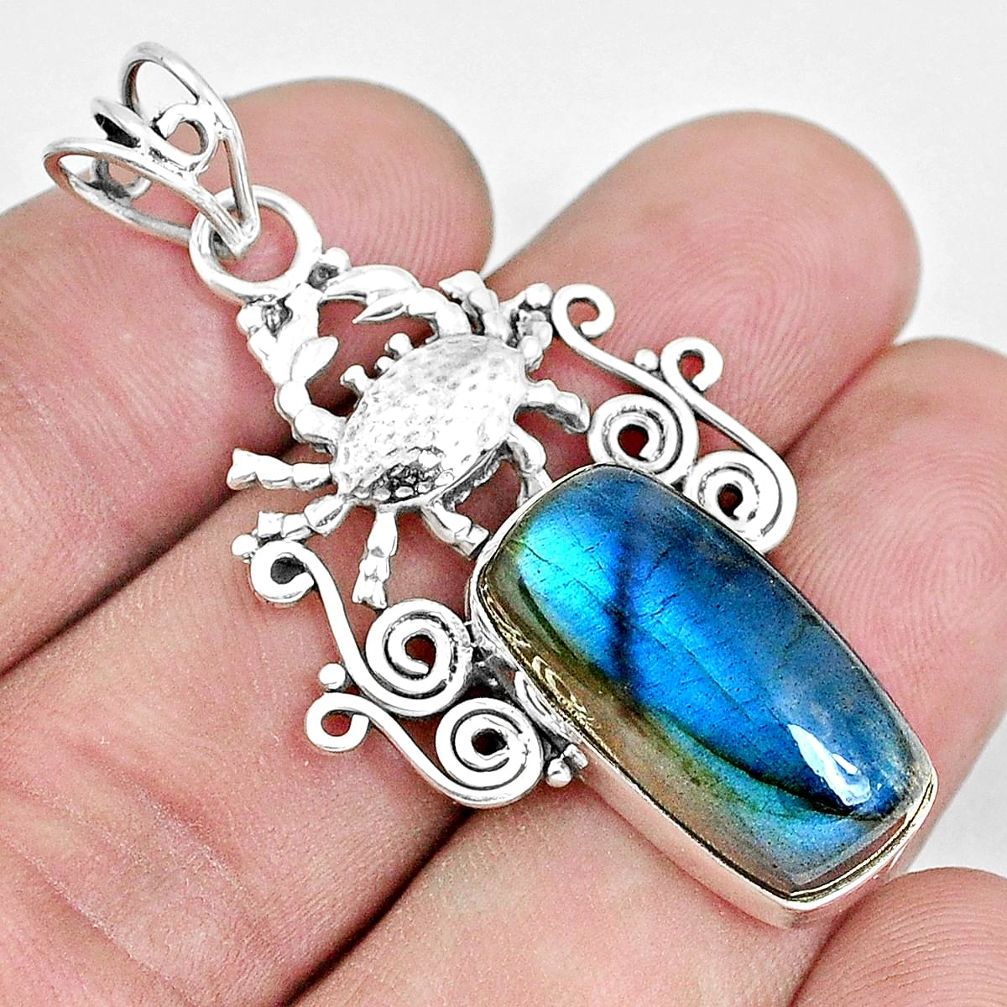 14.45cts natural blue labradorite 925 sterling silver crab pendant p30435