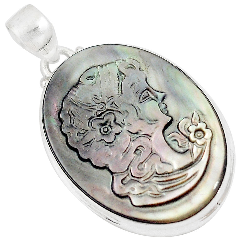 19.23cts natural titanium cameo on shell 925 sterling silver pendant p9281