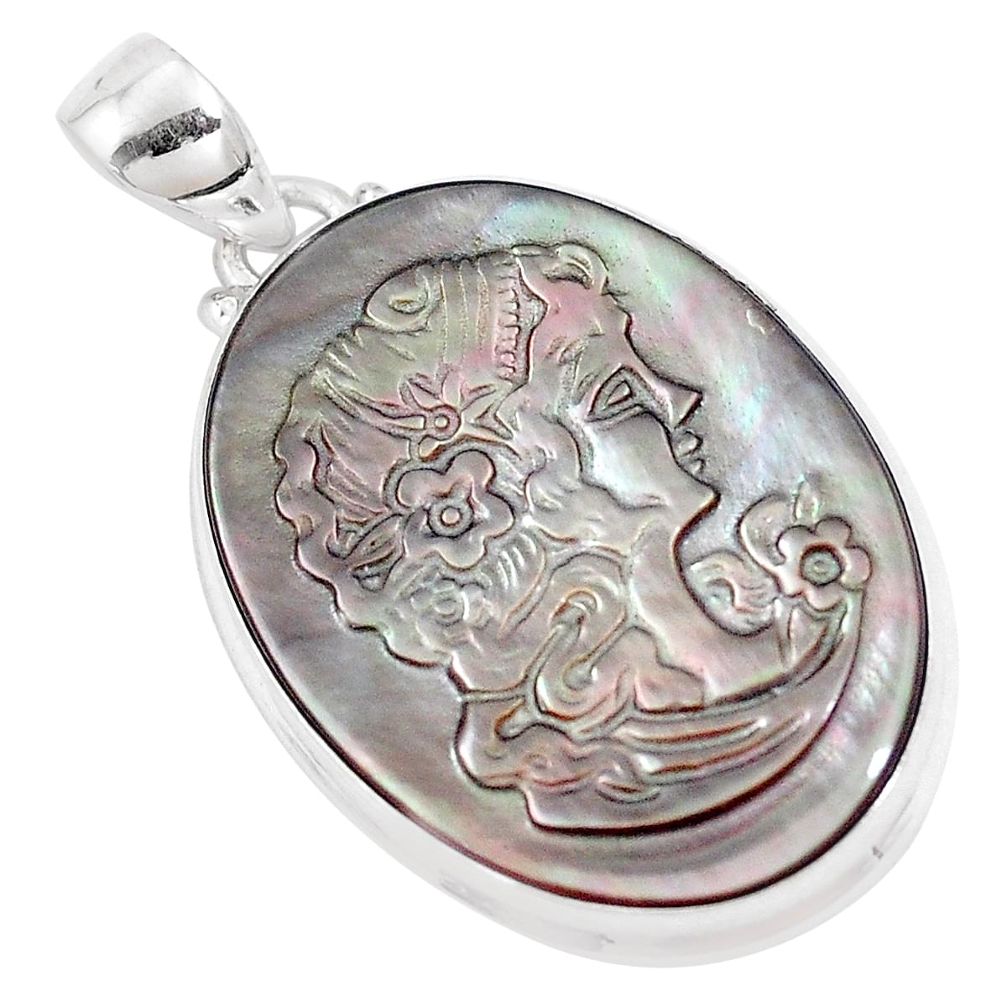 20.07cts natural titanium cameo on shell 925 sterling silver pendant p9294