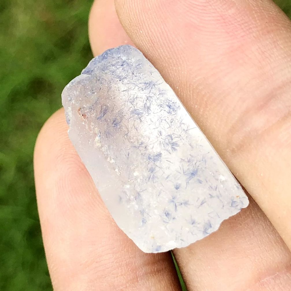 Natural 35.15cts dumortierite rough white rough 30x16 mm loose gemstone s3248