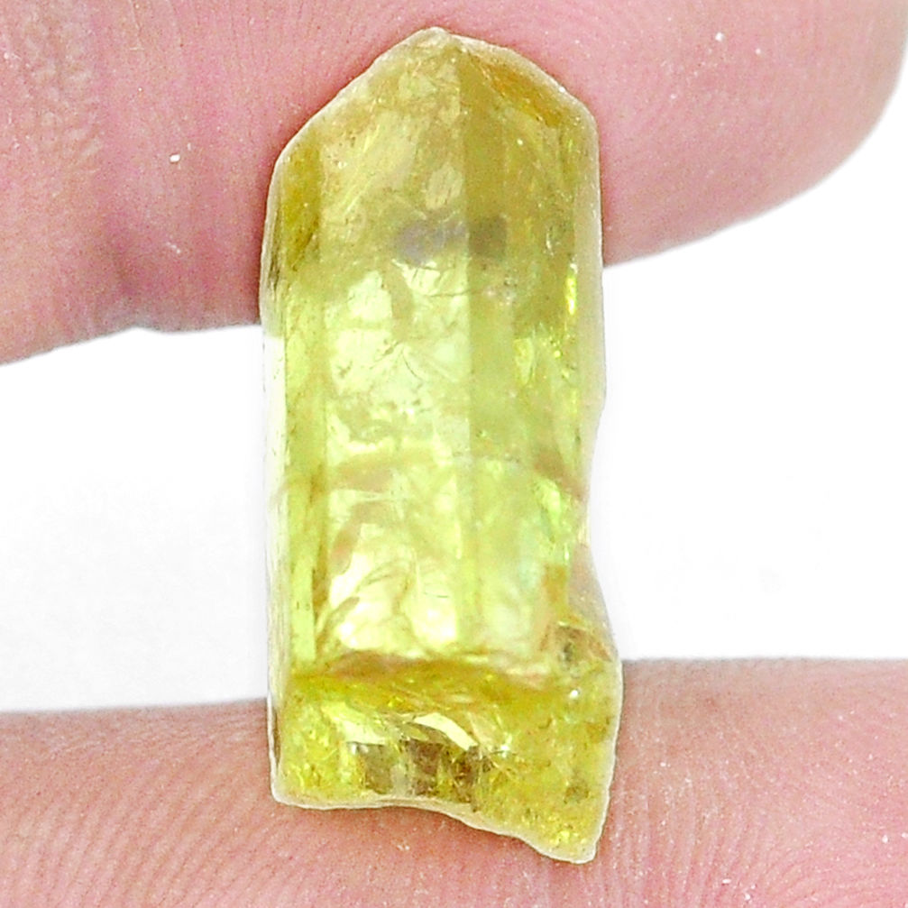 Natural 21.25cts apatite (madagascar) green rough 23x12 mm loose gemstone s8943