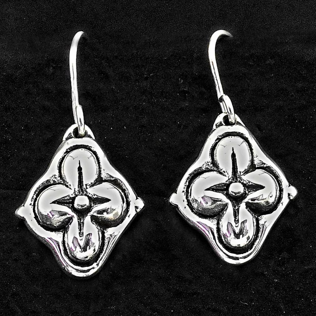 1.48gms indonesian bali style solid 925 sterling silver flower earrings t6166