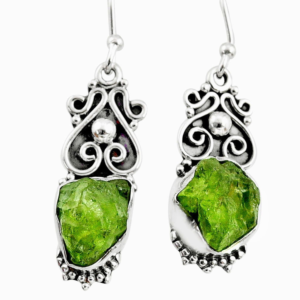 8.33cts natural green raw peridot crystal silver dangle earrings r65941