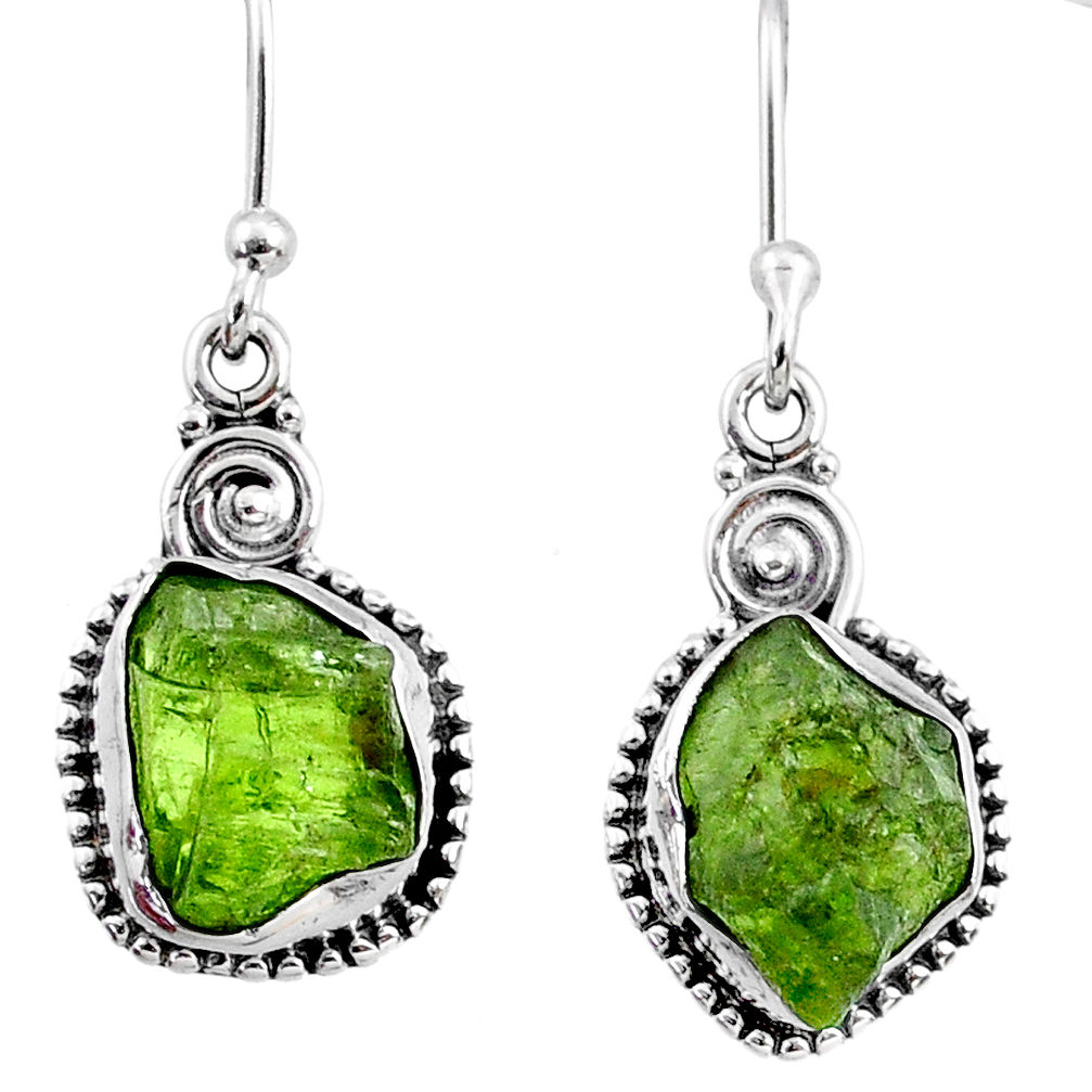 9.39cts natural green raw peridot crystal silver dangle earrings r66005
