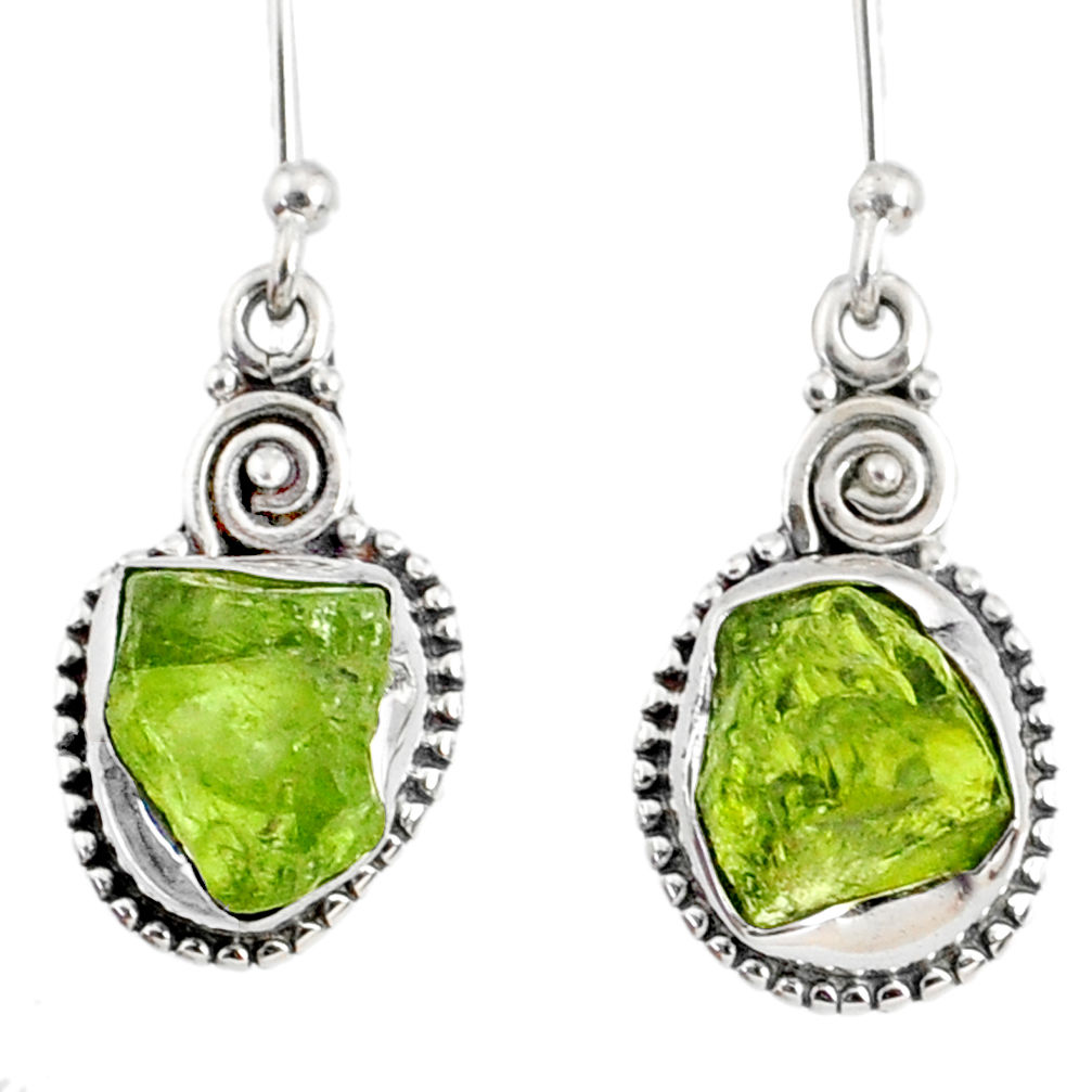 7.55cts natural green peridot rough 925 sterling silver dangle earrings r75177