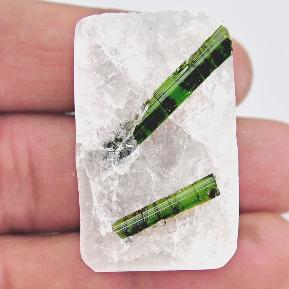 Natural 116.30cts tourmaline in quartz green rough 37x23mm loose gemstone s19055