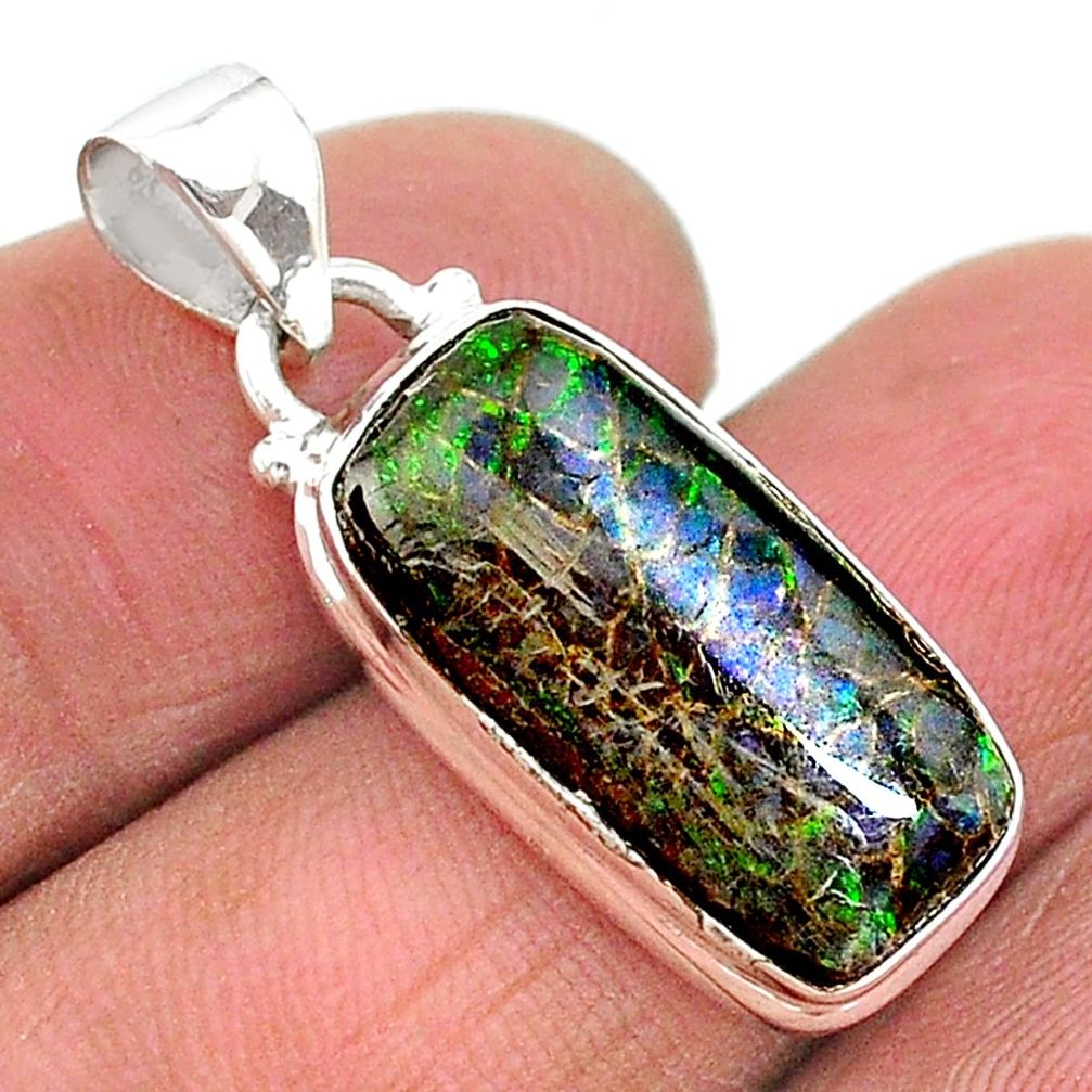 8.87cts natural multi color ammolite (canadian) 925 silver pendant t18943