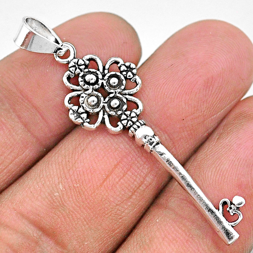 2.87gms indonesian bali style solid 925 silver jewelexi key pendant t6222