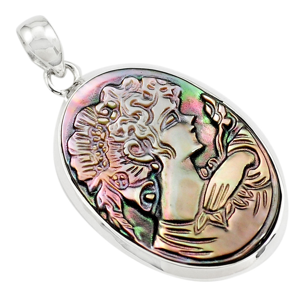 16.62cts lady face natural titanium cameo on shell 925 silver pendant p80237