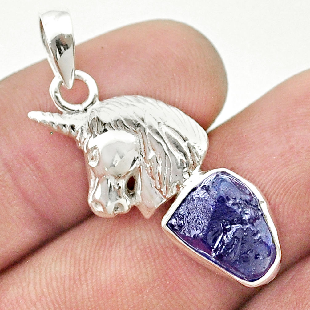 925 sterling silver 6.04cts natural blue sapphire rough horse pendant u42415