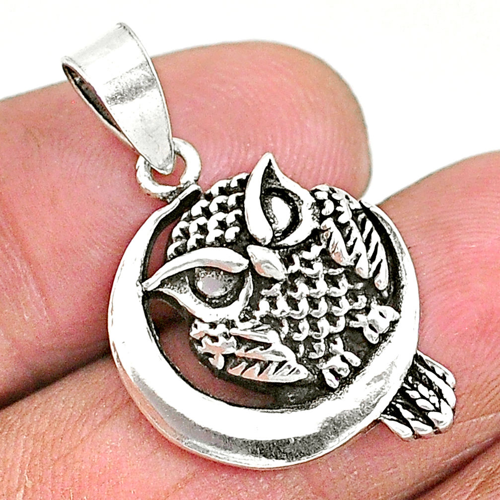 925 sterling silver 3.69gms solid cresent moon owl pendant t6284