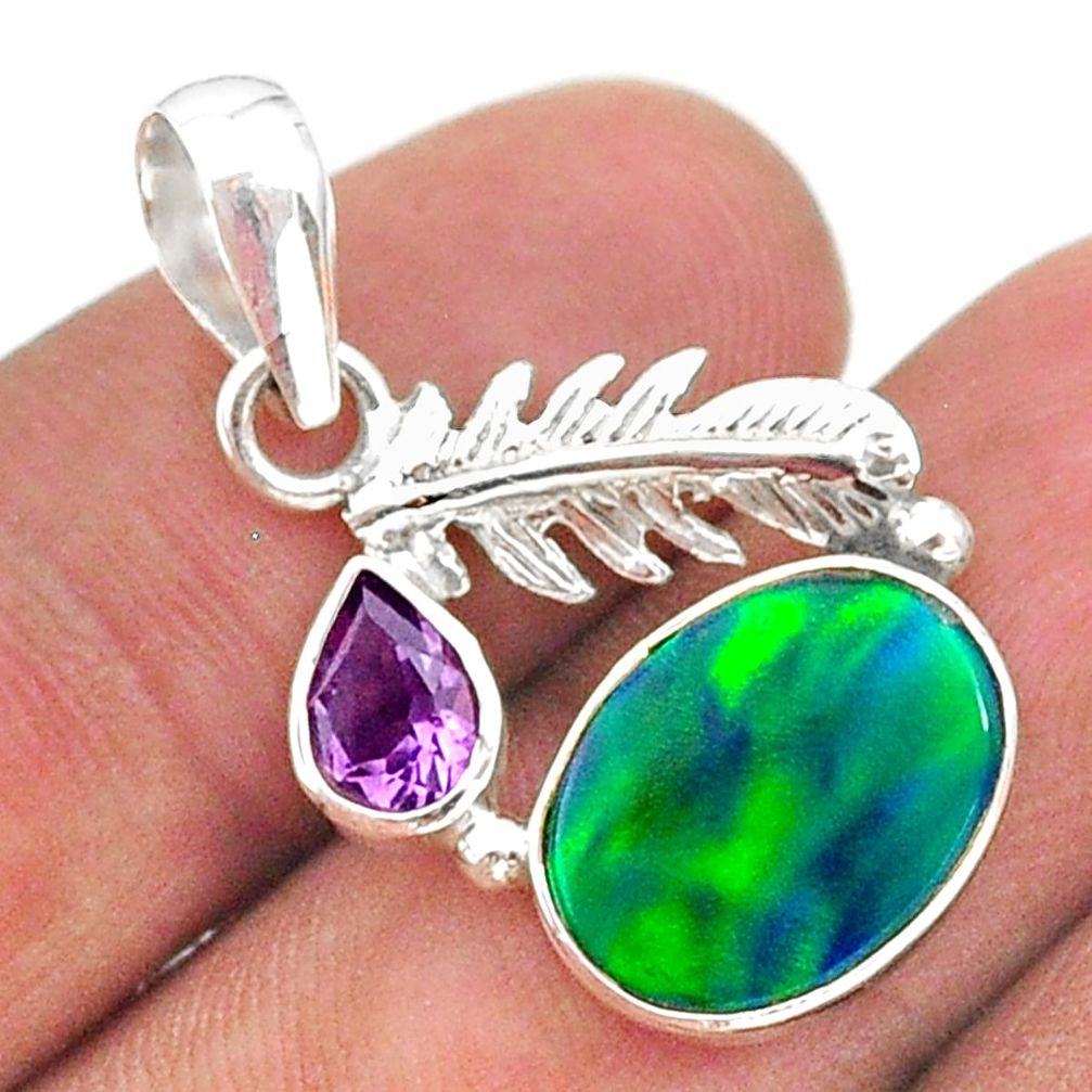 4.28cts fine northern lights aurora opal (lab) deltoid leaf pendant t34487