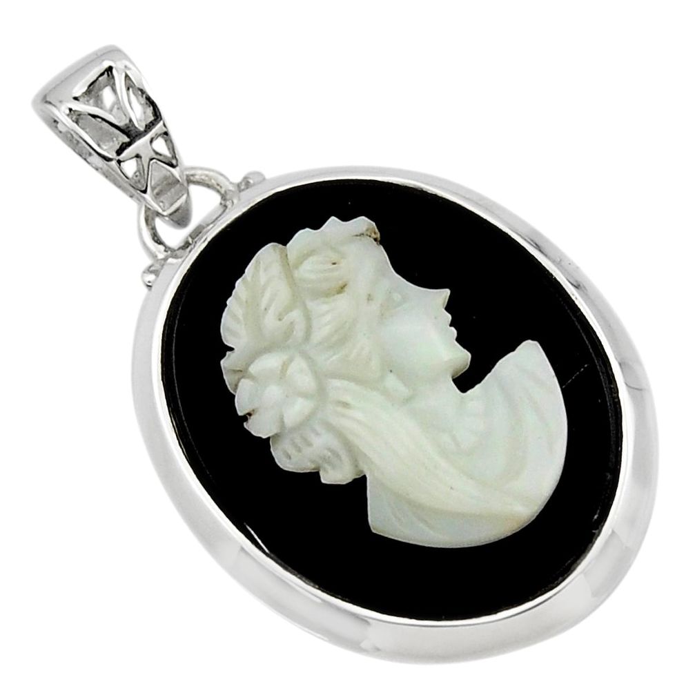 17.42cts lady face natural opal cameo on black onyx 925 silver pendant r48782