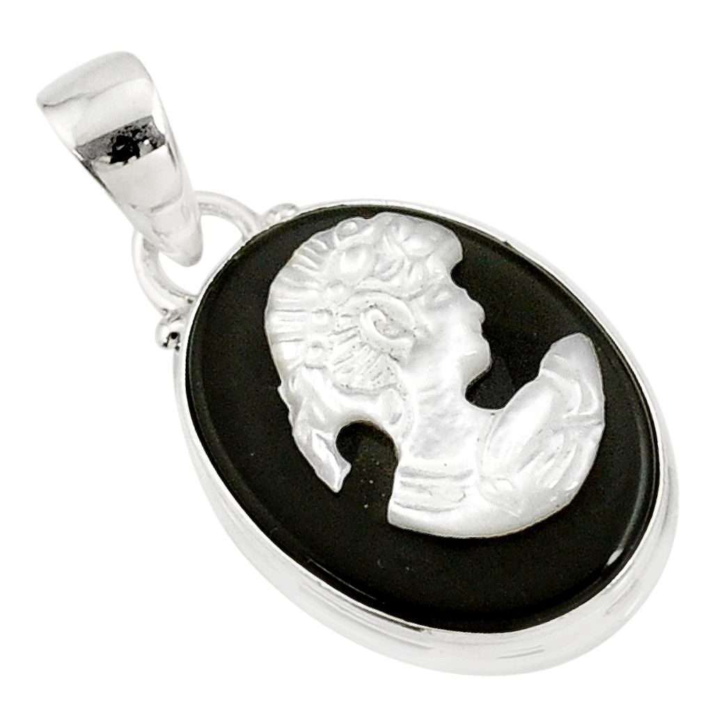 10.18cts lady face natural opal cameo on black onyx 925 silver pendant r80387
