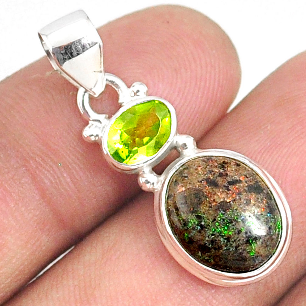 6.28cts natural black honduran matrix opal peridot 925 silver pendant r76000