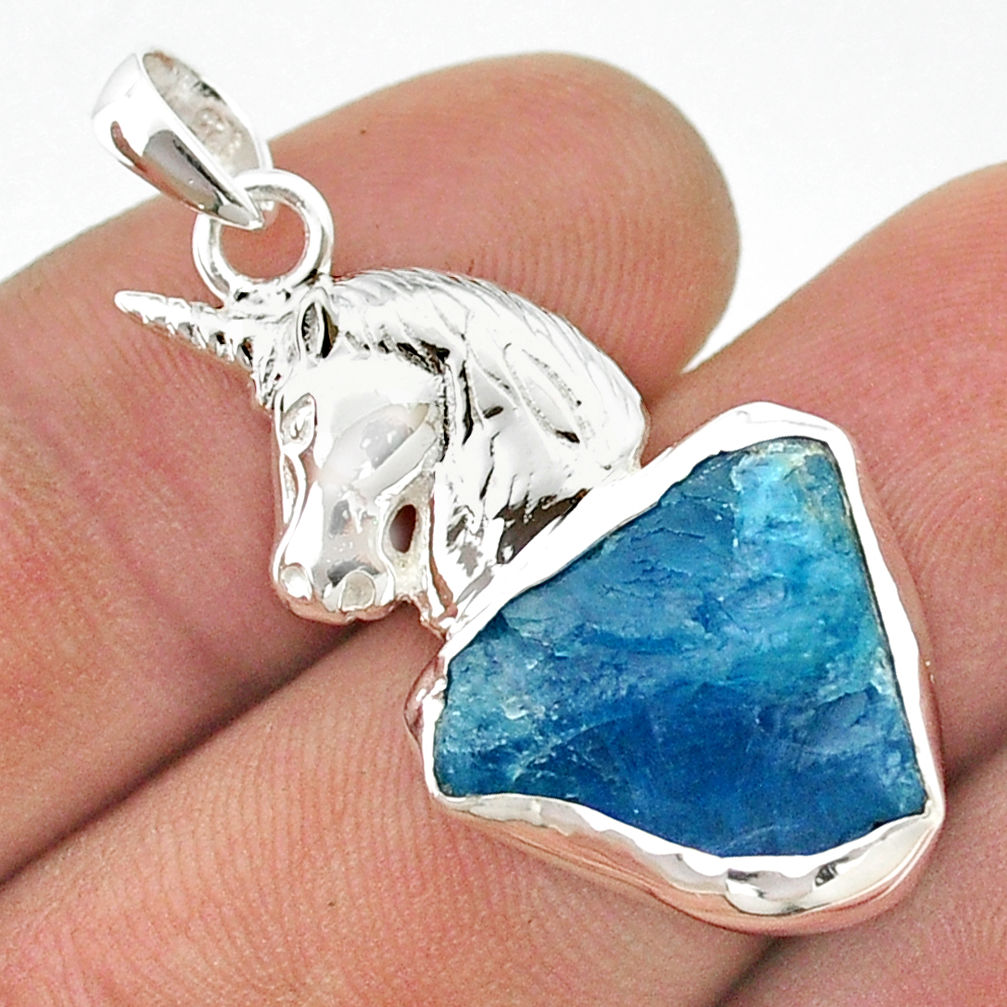 10.25cts natural blue apatite rough 925 sterling silver horse pendant u42308