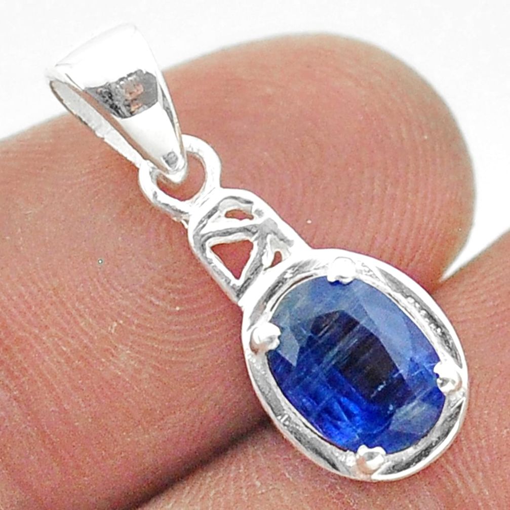 2.28cts natural blue kyanite oval 925 sterling silver pendant jewelry t51426