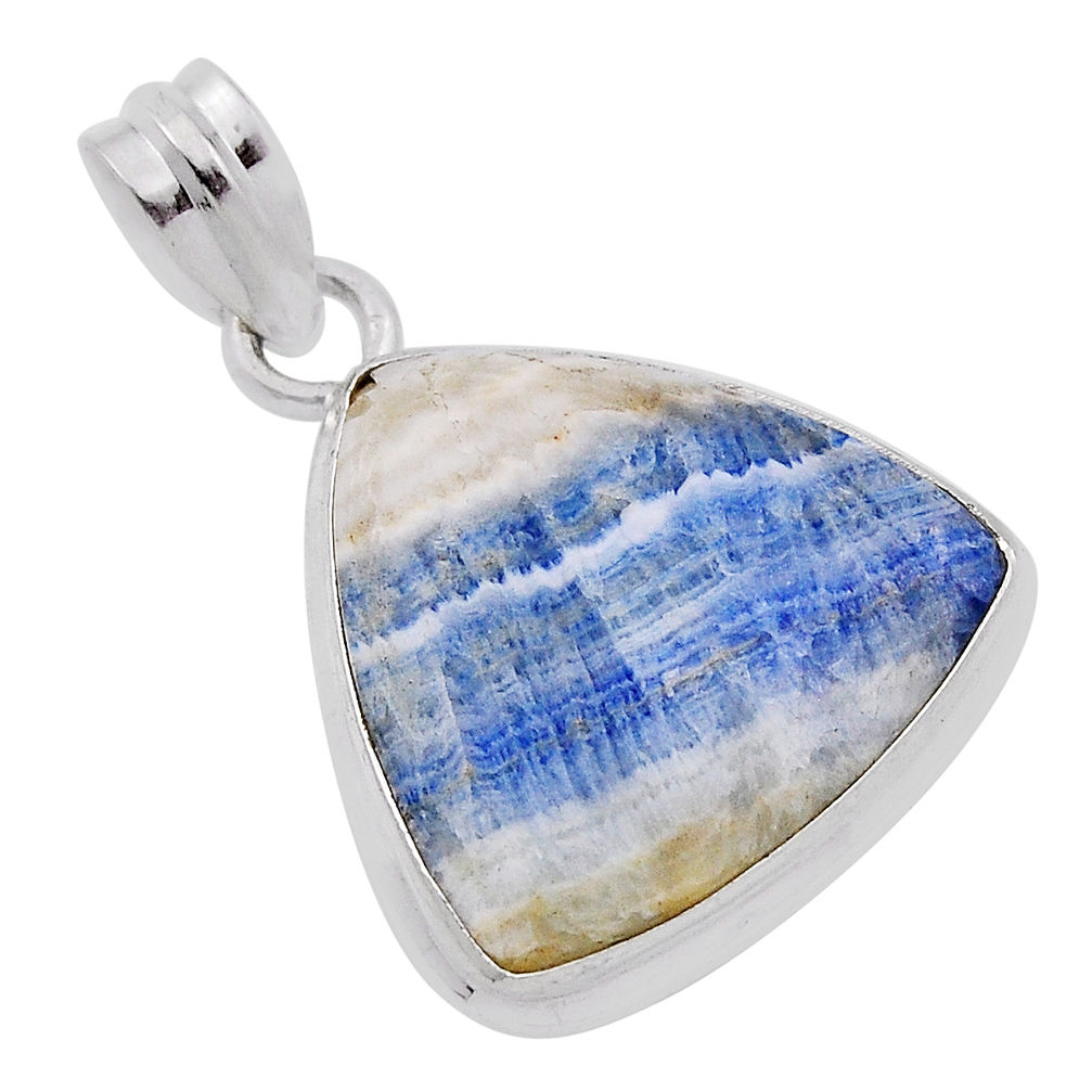 15.43cts natural blue scheelite (lapis lace onyx) trillion silver pendant n30753