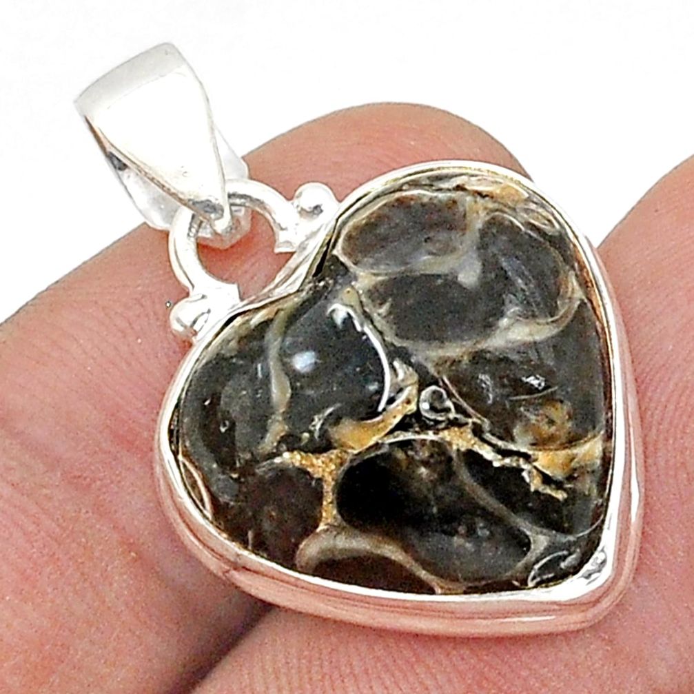 16.87cts natural brown turritella fossil snail agate heart silver pendant d48689
