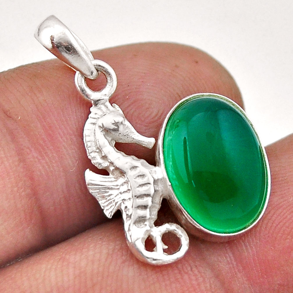 4.83cts natural green chalcedony 925 sterling silver seahorse pendant n46221