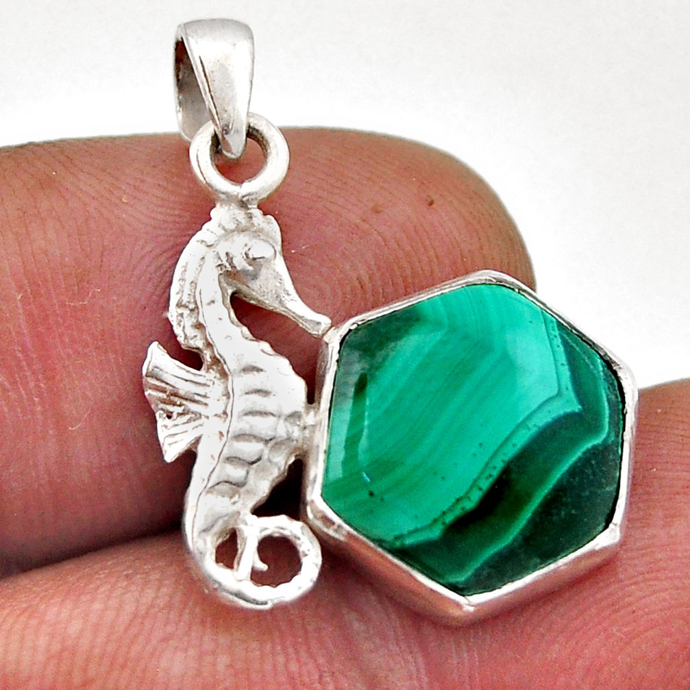 6.21cts natural green malachite (pilot's stone) silver seahorse pendant n46224