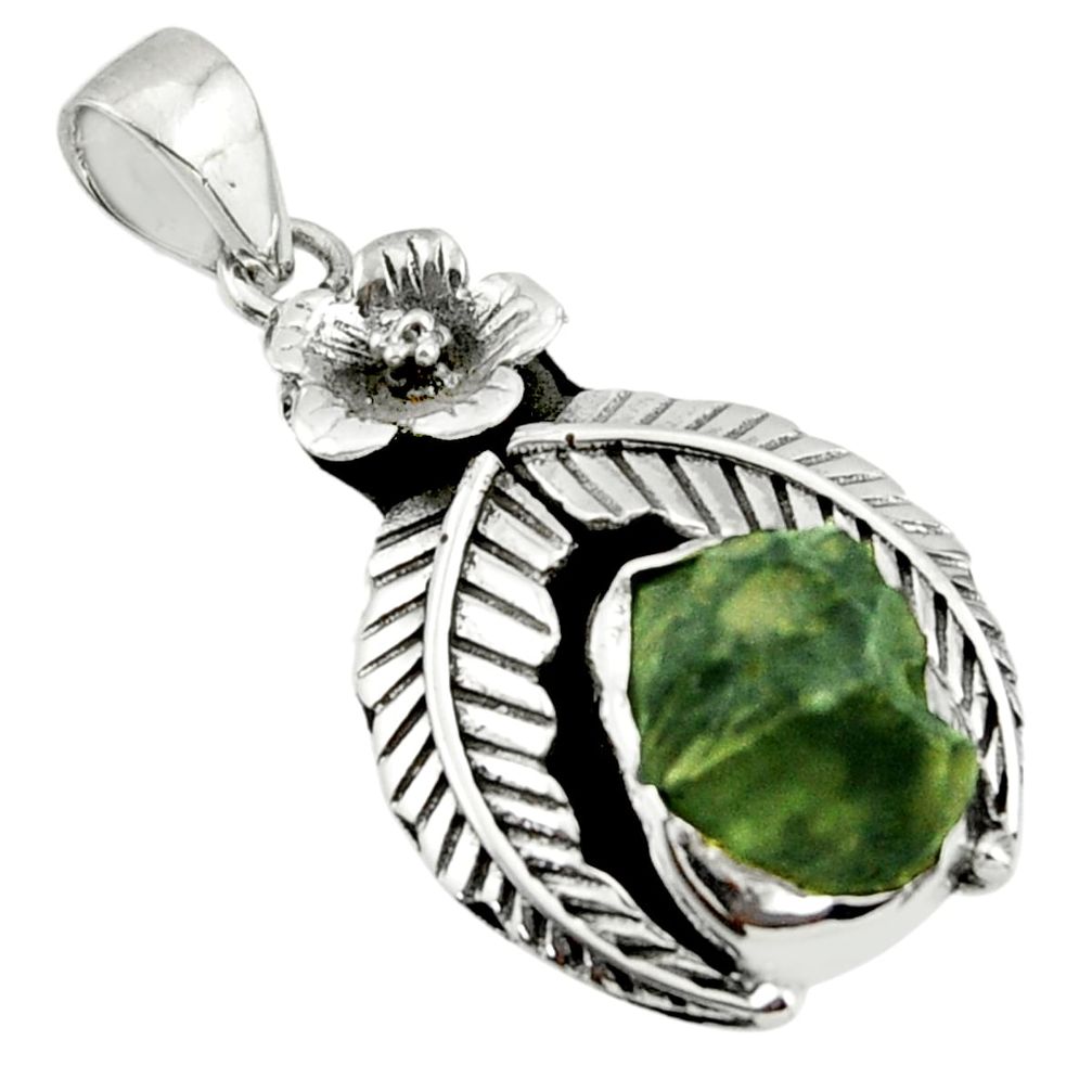 7.07cts natural green moldavite (genuine czech) 925 silver pendant r44455