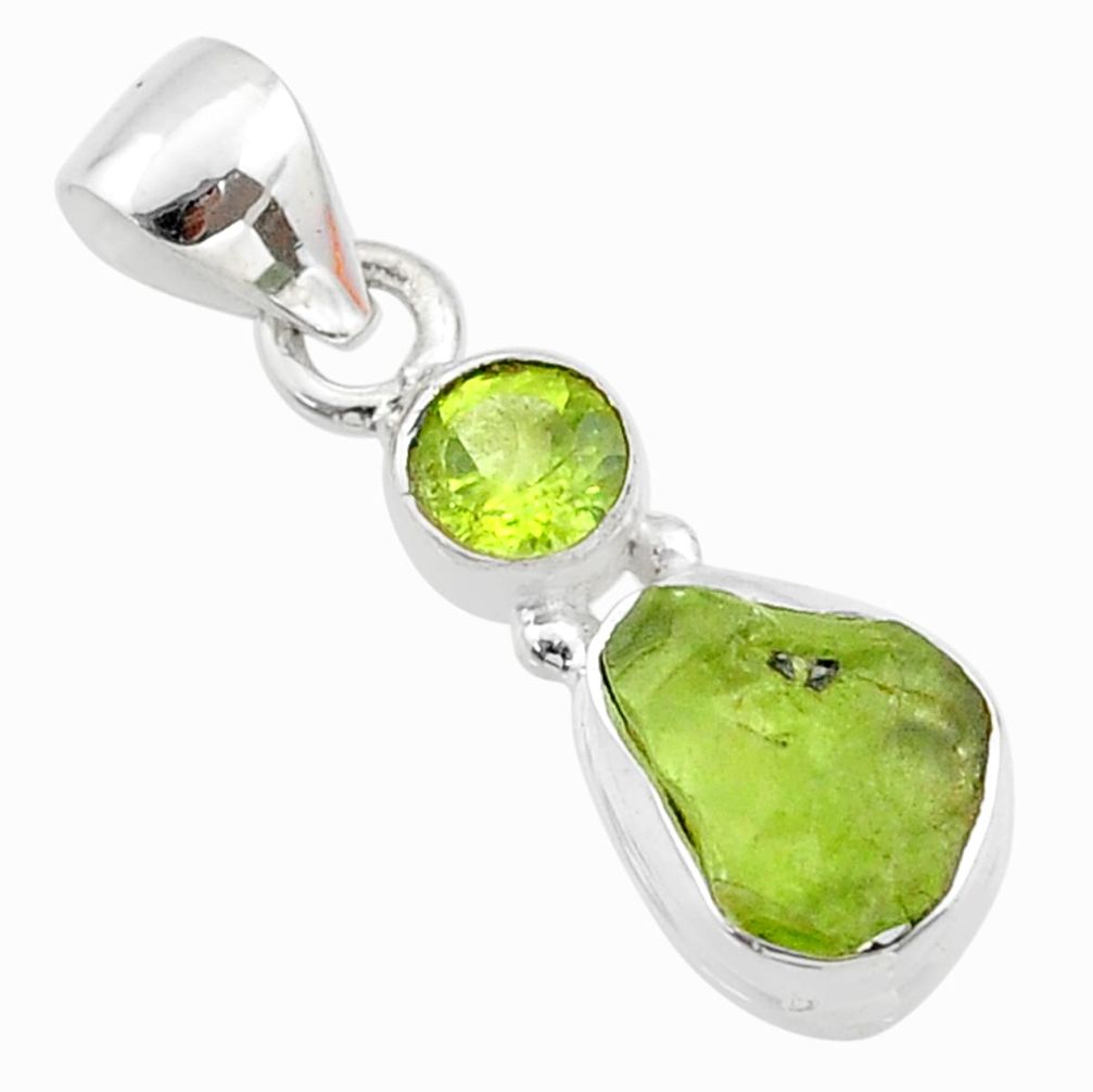 4.39cts natural green peridot rough peridot 925 sterling silver pendant t72311