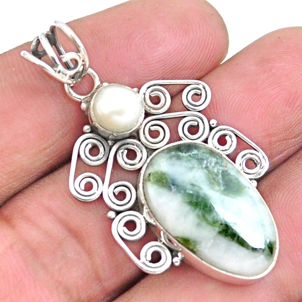 13.85cts natural green tourmaline in quartz pearl 925 silver pendant p25220