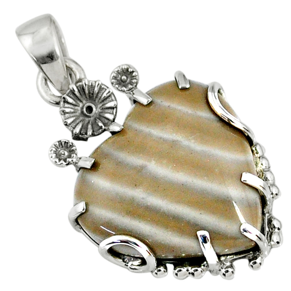 16.28cts natural grey striped flint ohio 925 silver heart pendant r67594