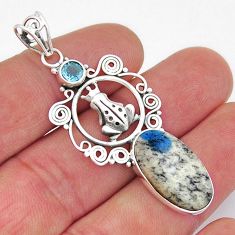 10.57cts natural k2 blue (azurite in quartz) topaz silver frog pendant y20711