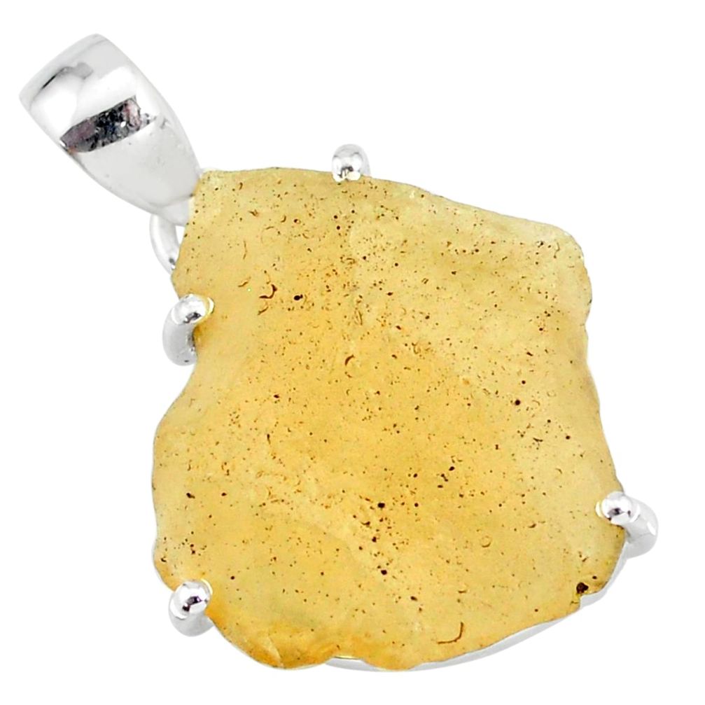 17.61cts natural libyan desert glass (gold tektite) 925 silver pendant r84372